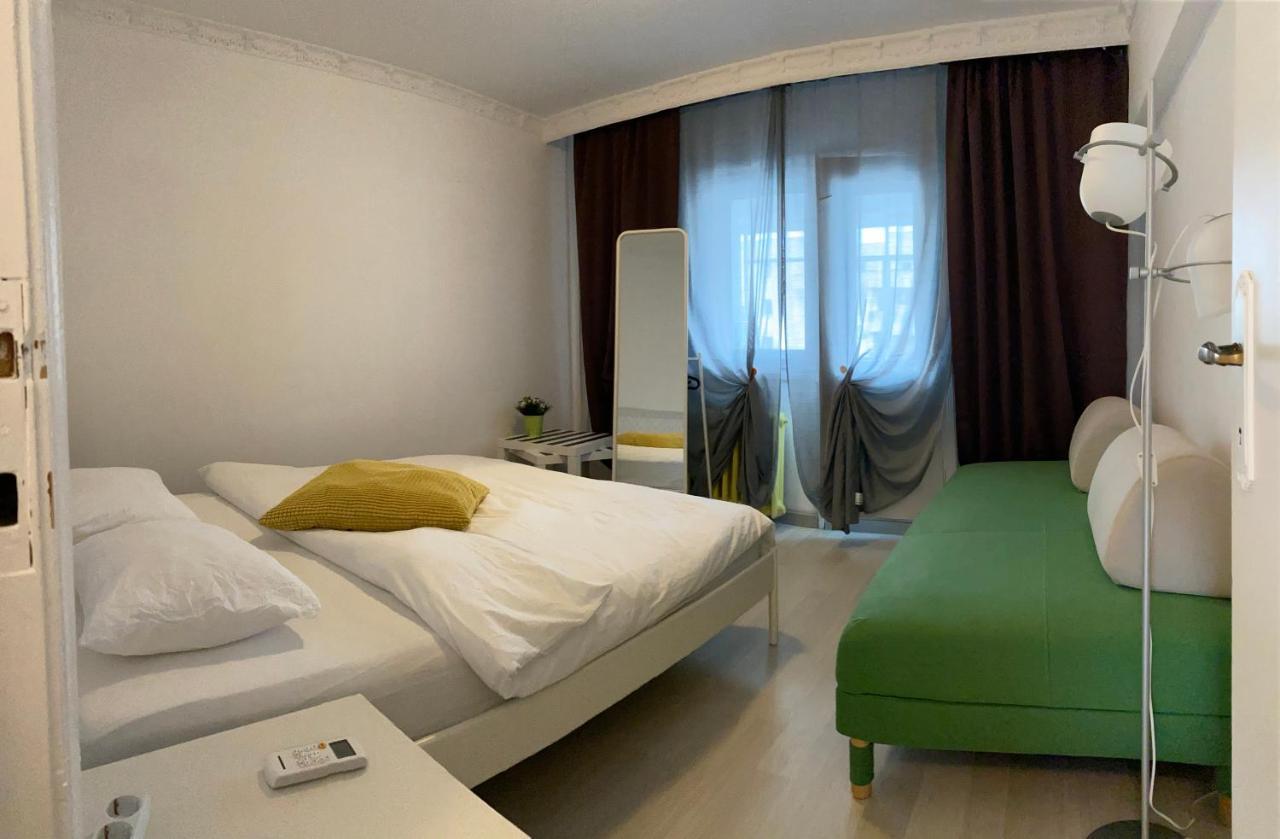 Green Apartment 41 Bucarest Esterno foto